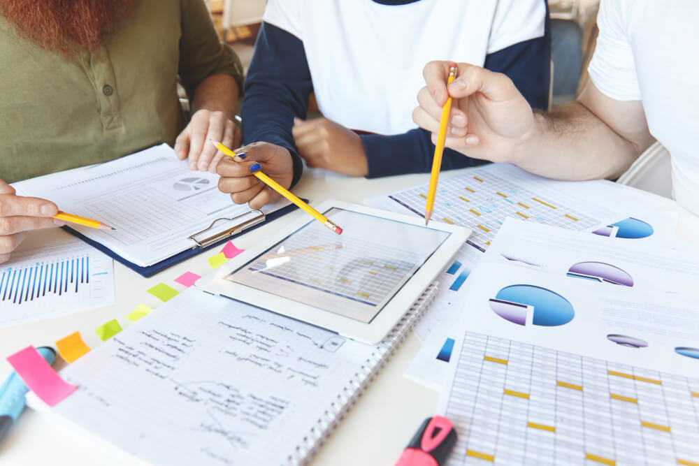 Projekty badawcze i innowacyjne - dogadamycie.pl