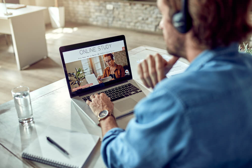 Tłumaczenia materiałów szkoleniowych i BHP - dogadamycie.pl